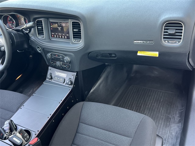 Vehicle image 37 of 41