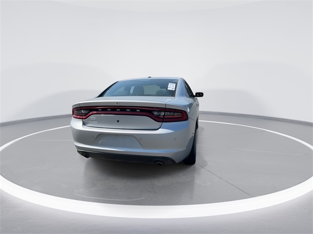 Vehicle image 11 of 41
