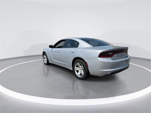 Vehicle image 13 of 41