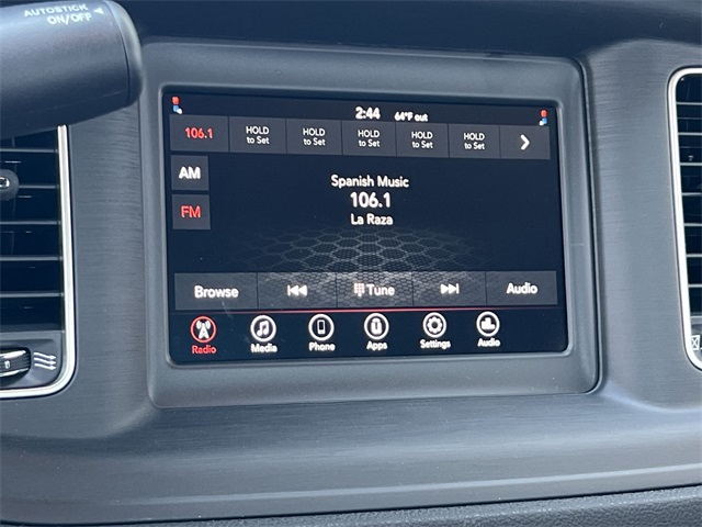Vehicle image 26 of 41