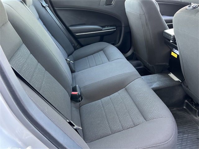 Vehicle image 39 of 41