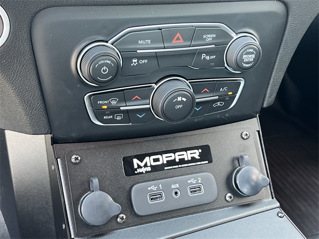 Vehicle image 28 of 41
