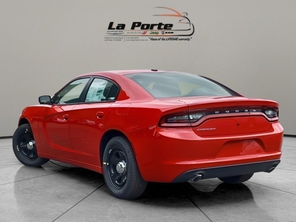 Vehicle image 14 of 40
