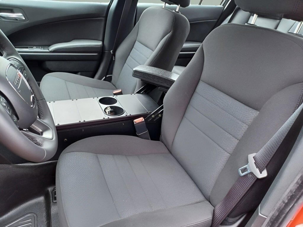 Vehicle image 17 of 40