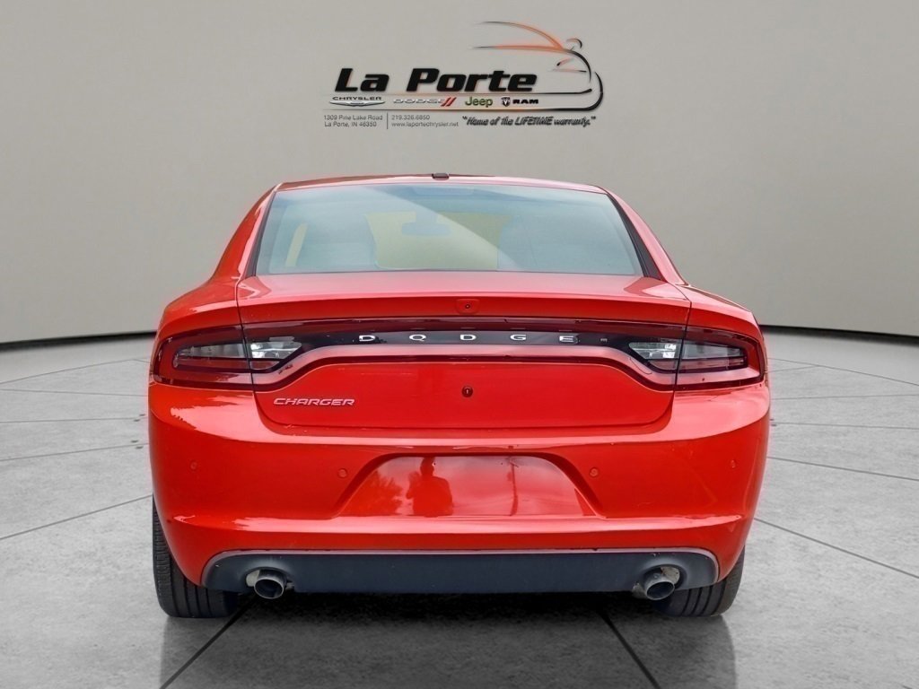 Vehicle image 13 of 40