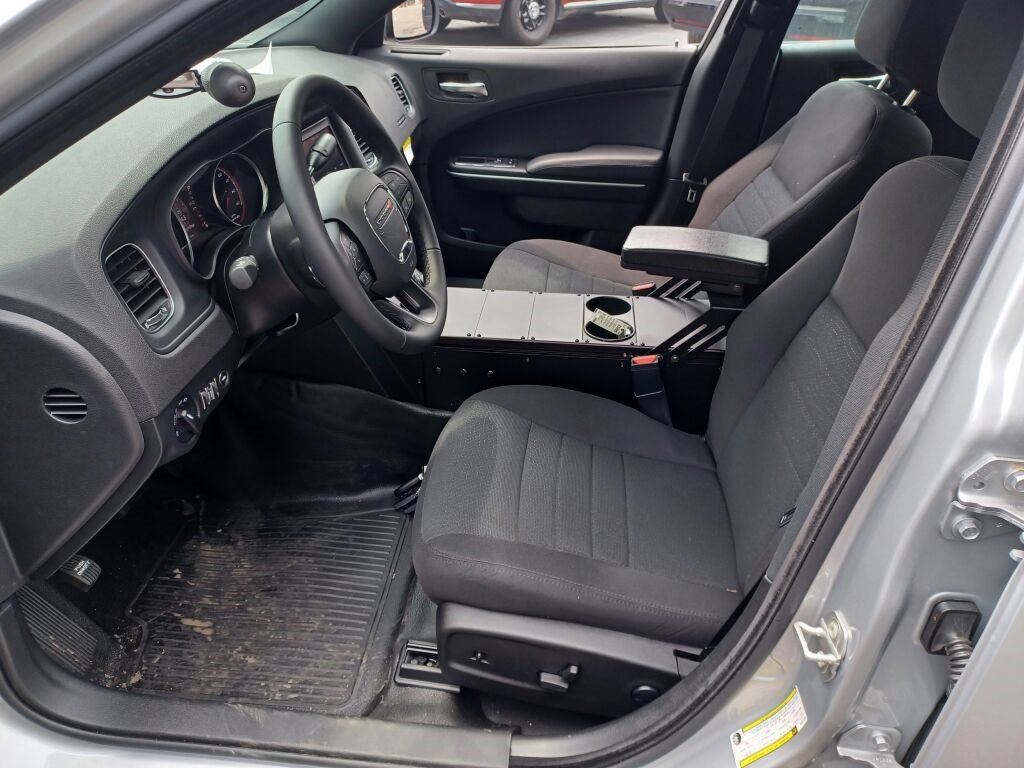 Vehicle image 29 of 40