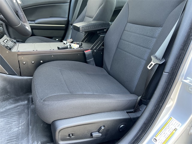 Vehicle image 23 of 37