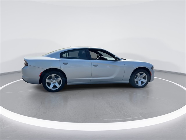 Vehicle image 7 of 37