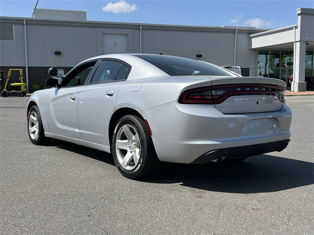 Vehicle image 13 of 37
