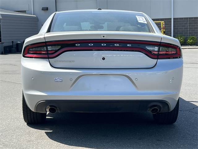 Vehicle image 11 of 37