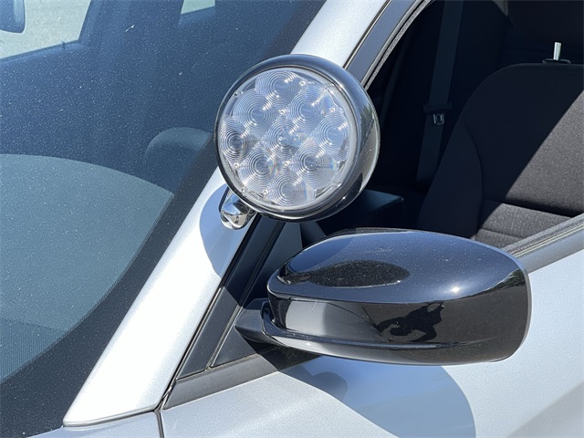 Vehicle image 19 of 37