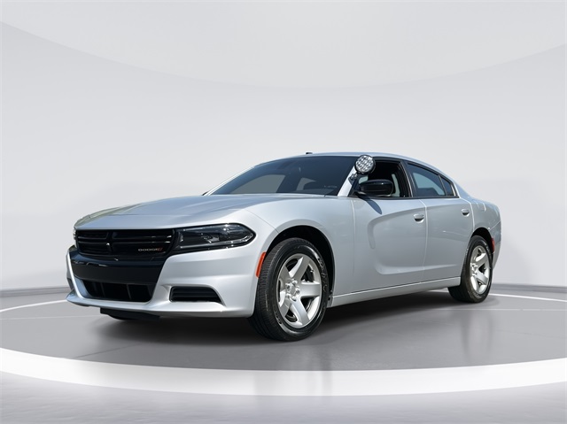 Vehicle image 2 of 37