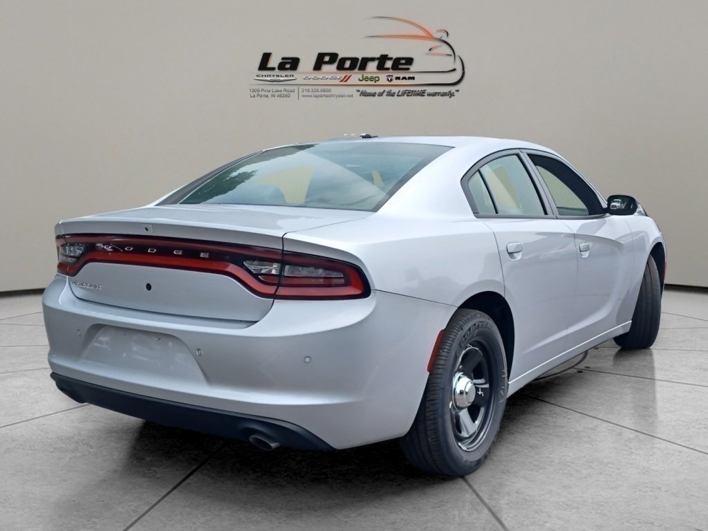Vehicle image 12 of 40
