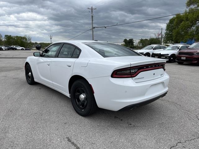 Vehicle image 7 of 19