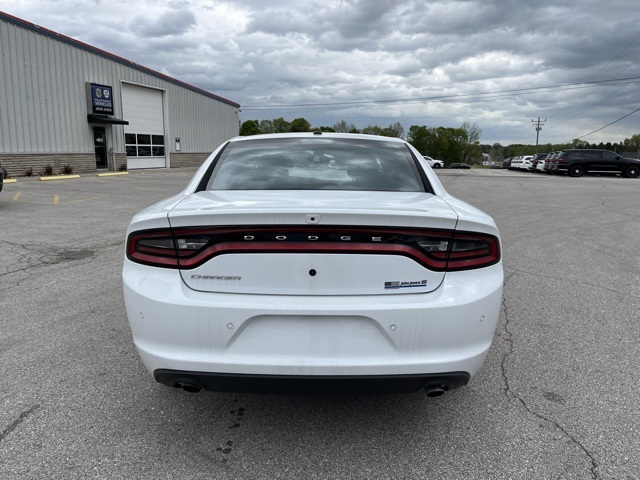 Vehicle image 6 of 19