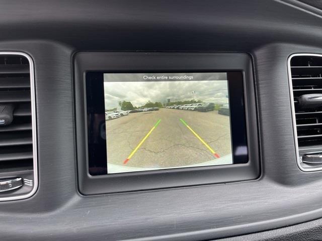 Vehicle image 11 of 19