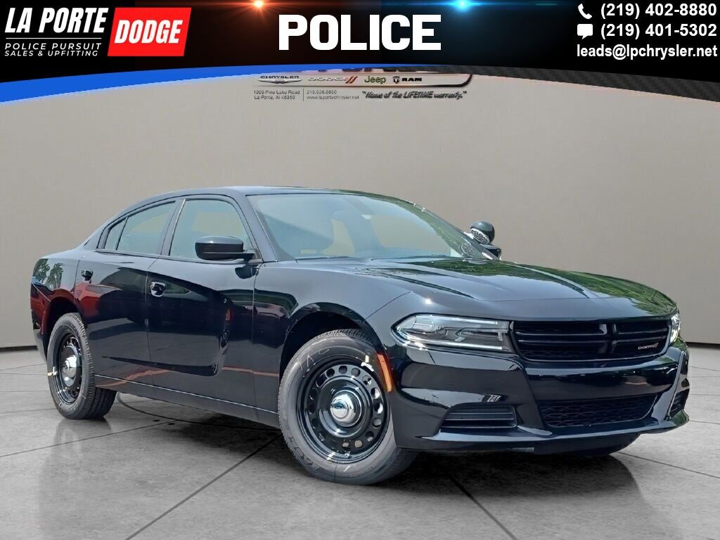 Vehicle image 10 of 40