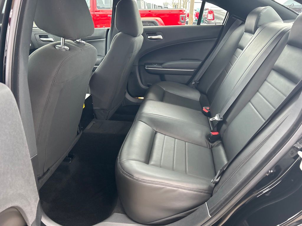 Vehicle image 20 of 23