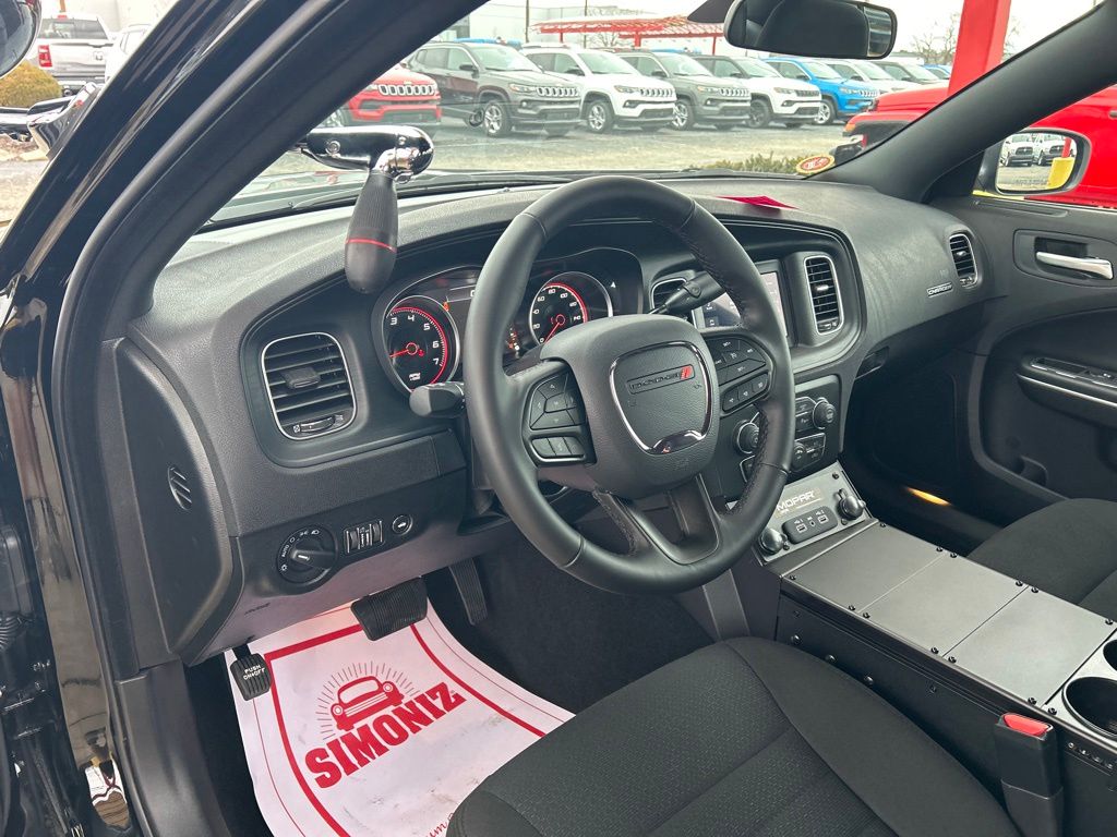 Vehicle image 6 of 23