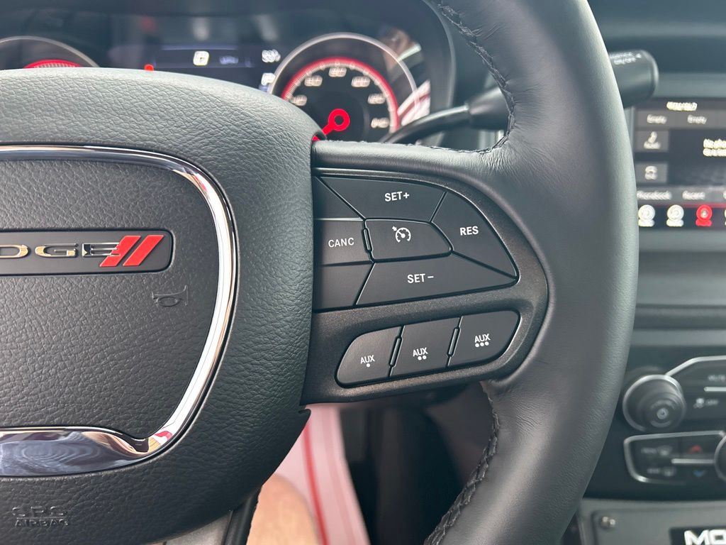 Vehicle image 8 of 23