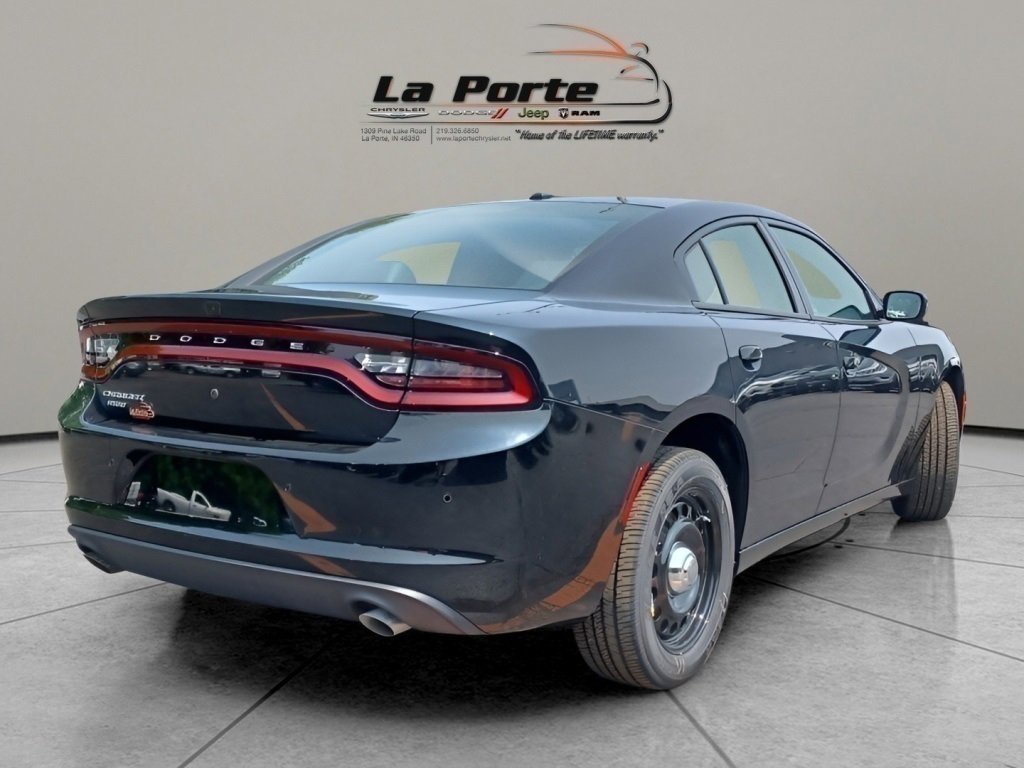 Vehicle image 13 of 40