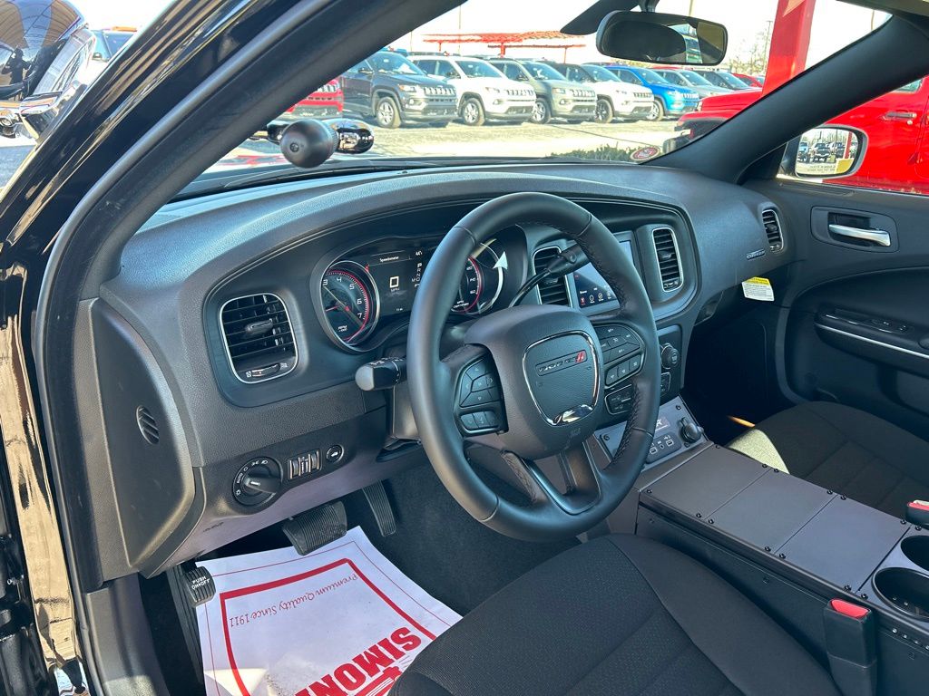 Vehicle image 6 of 23