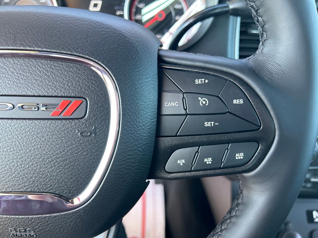 Vehicle image 8 of 23