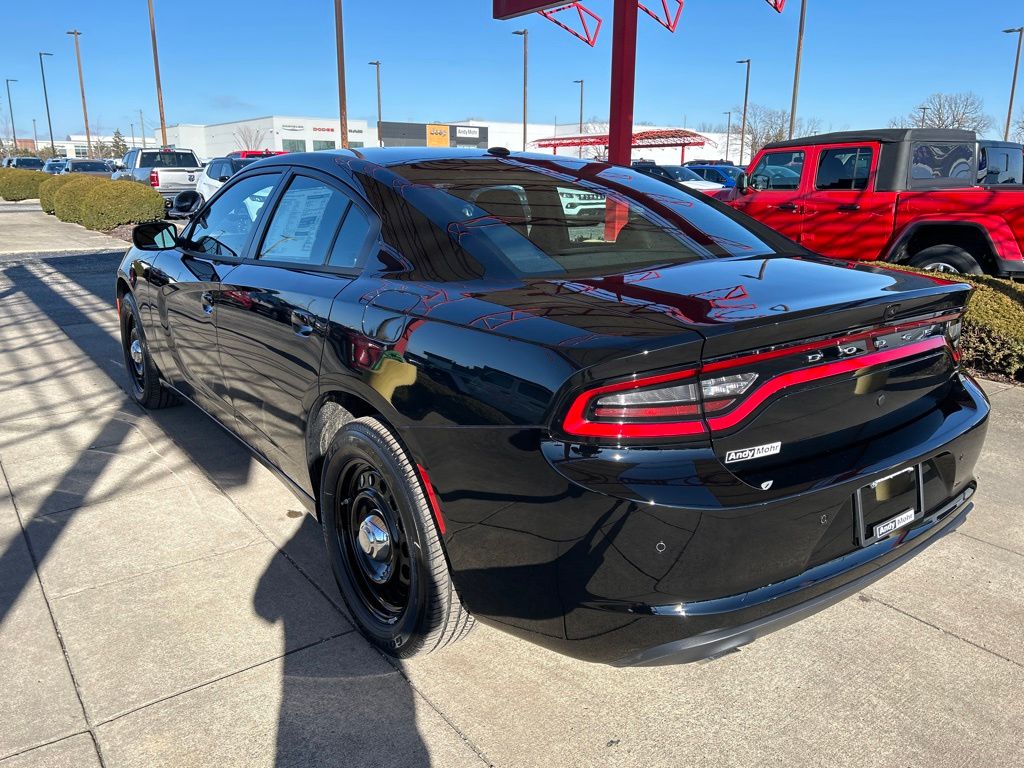 Vehicle image 4 of 23