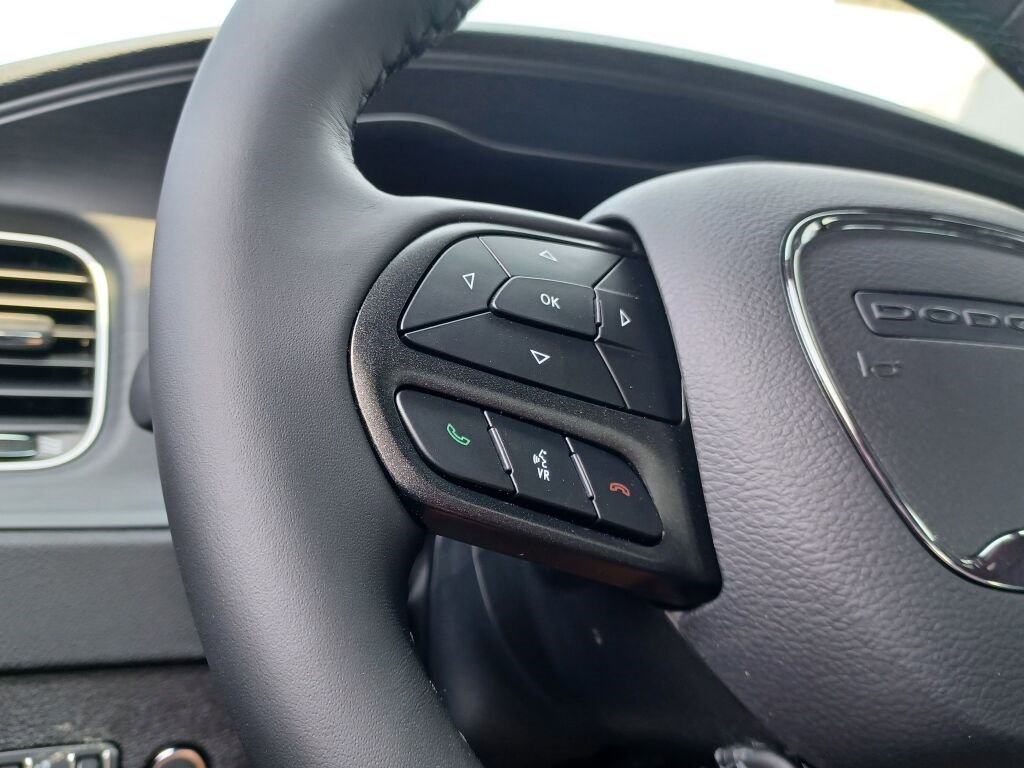 Vehicle image 39 of 40