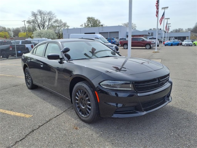 Vehicle image 4 of 12