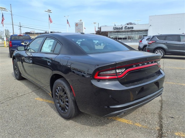 Vehicle image 5 of 12