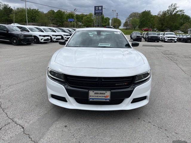 Vehicle image 2 of 19