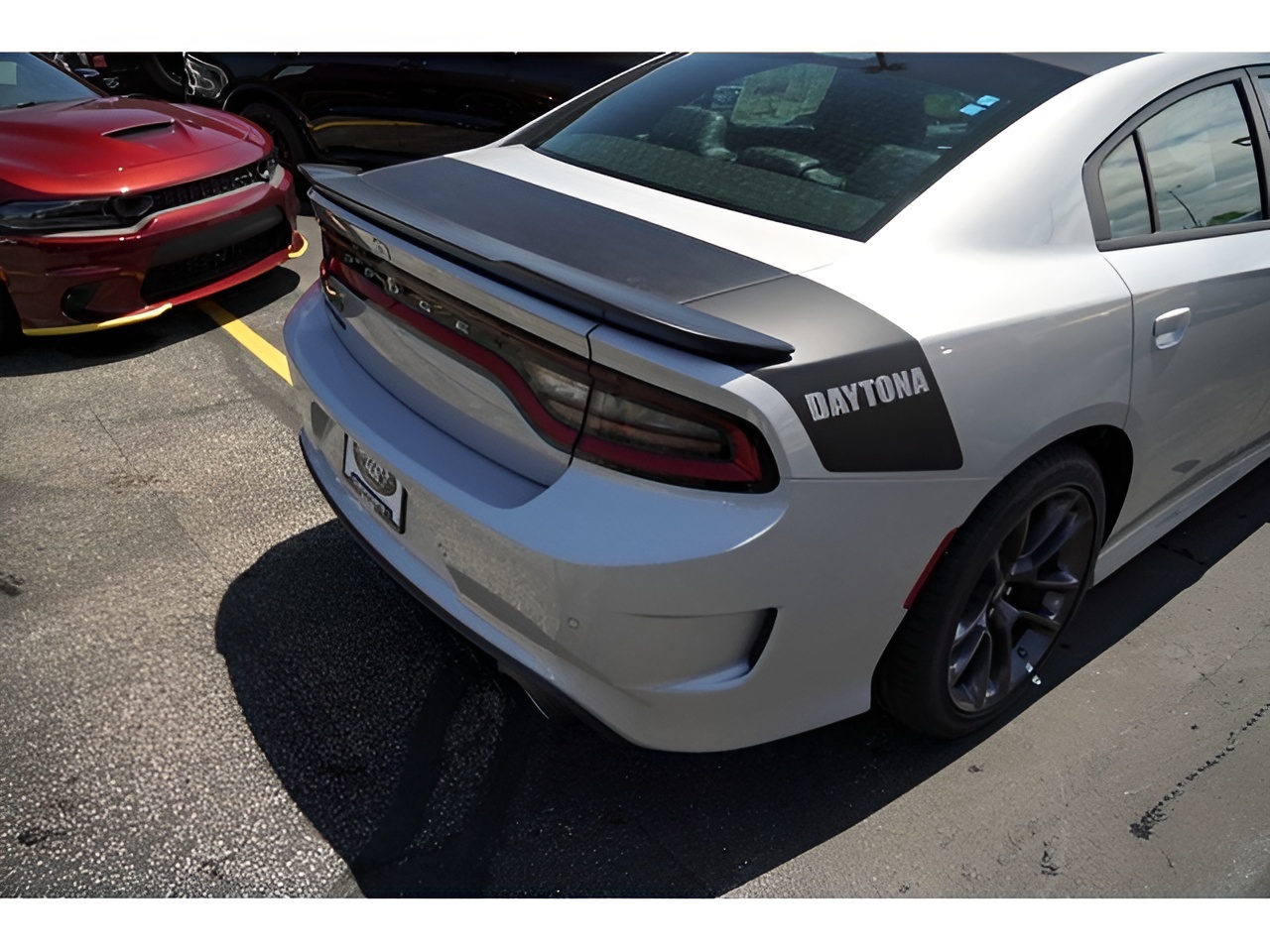 Vehicle image 23 of 24