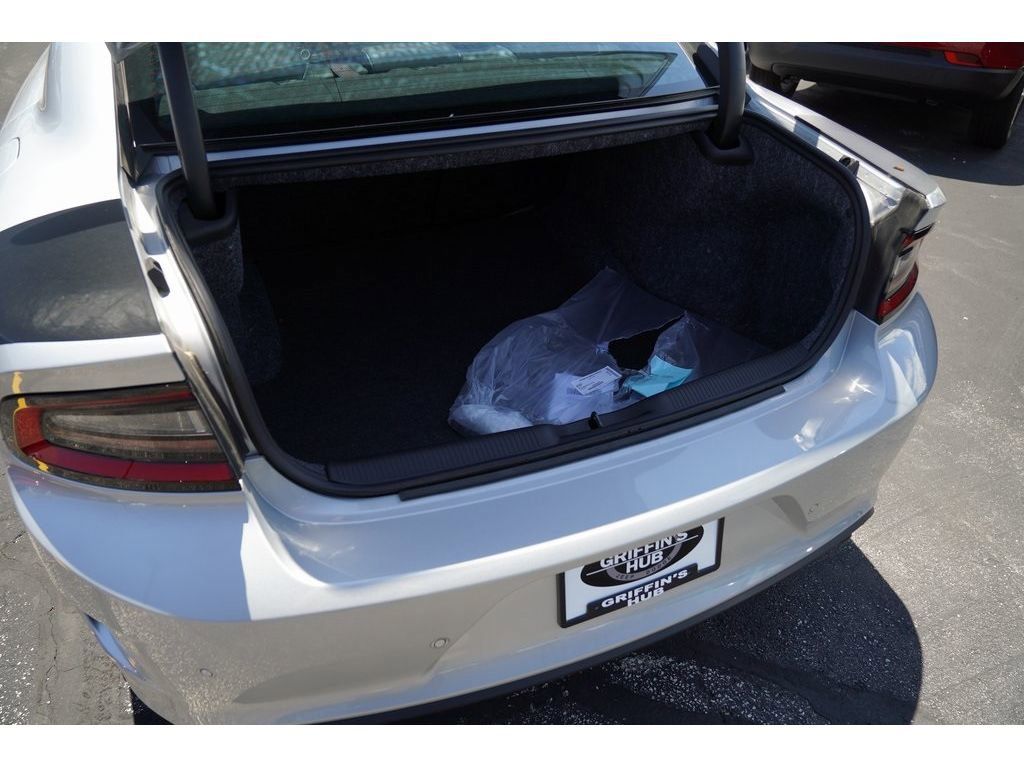 Vehicle image 5 of 24