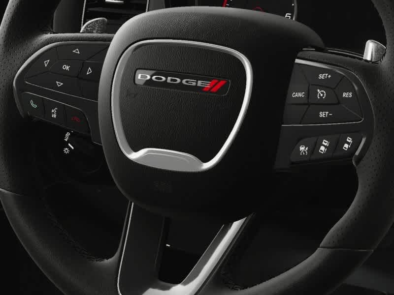 Vehicle image 17 of 26