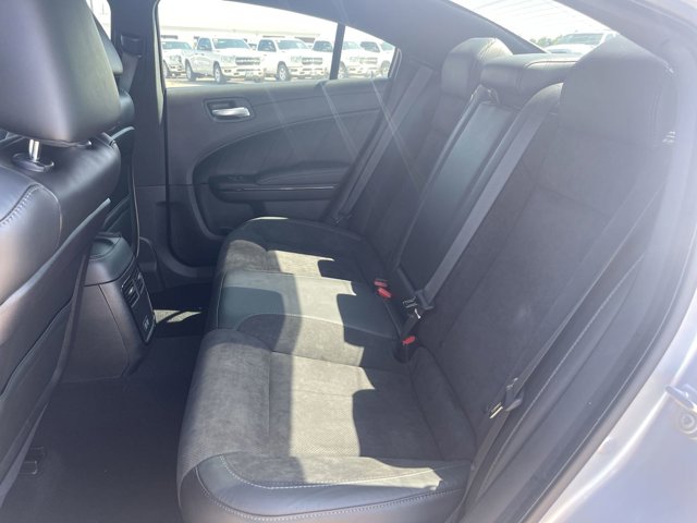 Vehicle image 36 of 39