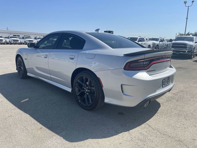Vehicle image 8 of 39