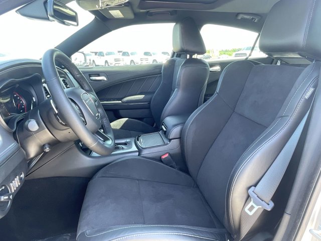 Vehicle image 34 of 39