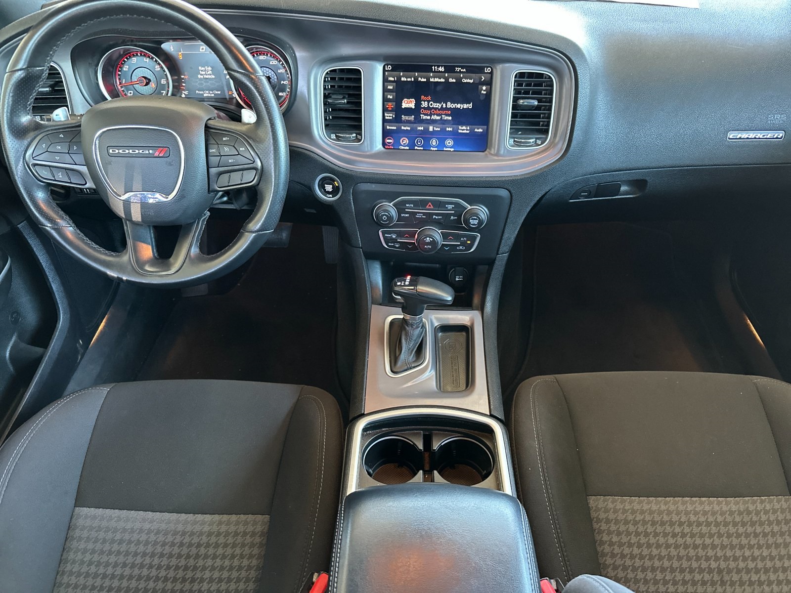 Vehicle image 24 of 27