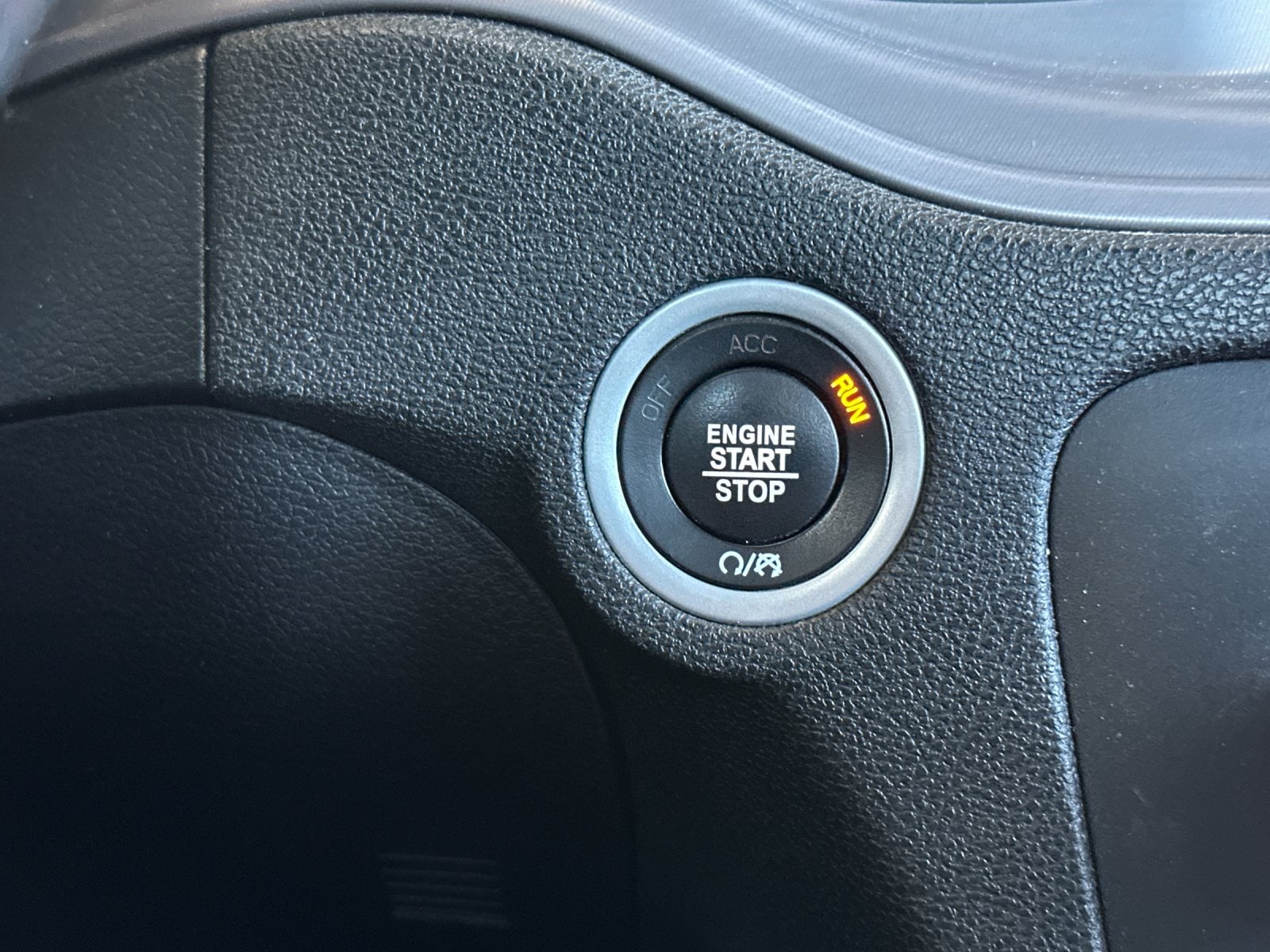 Vehicle image 20 of 27