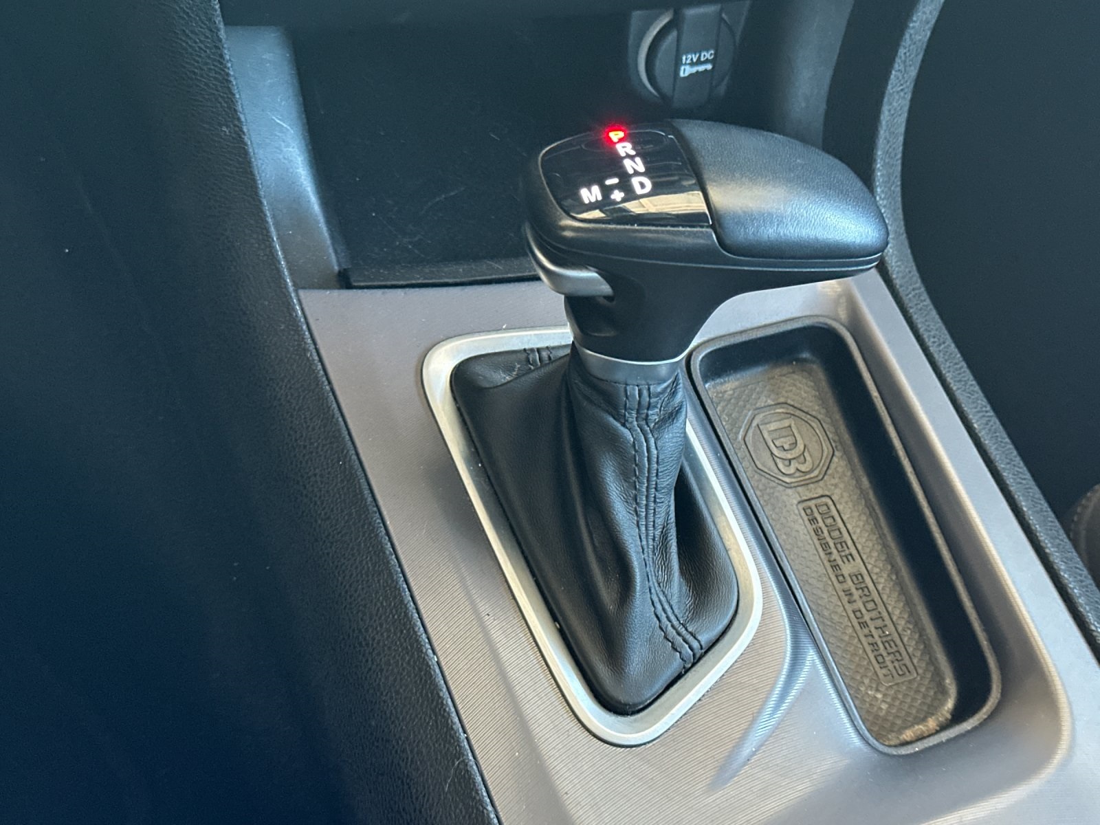 Vehicle image 22 of 27