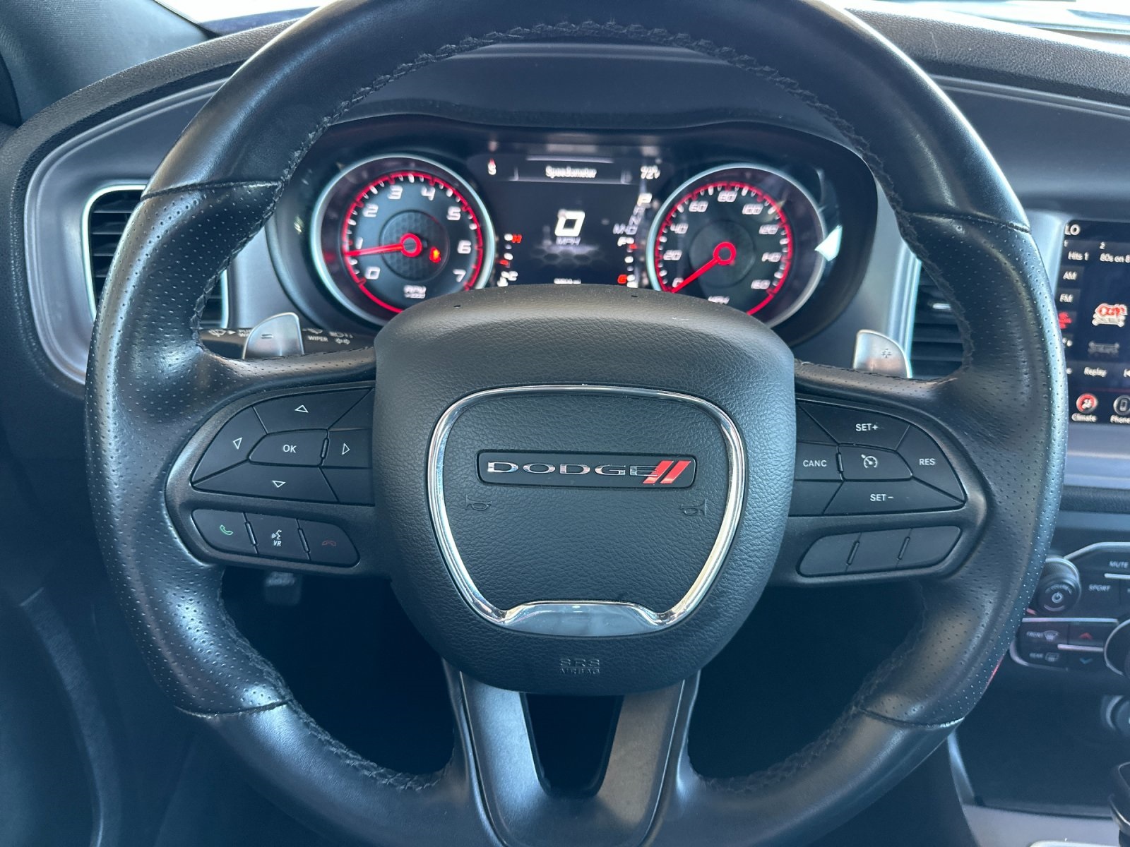 Vehicle image 13 of 27