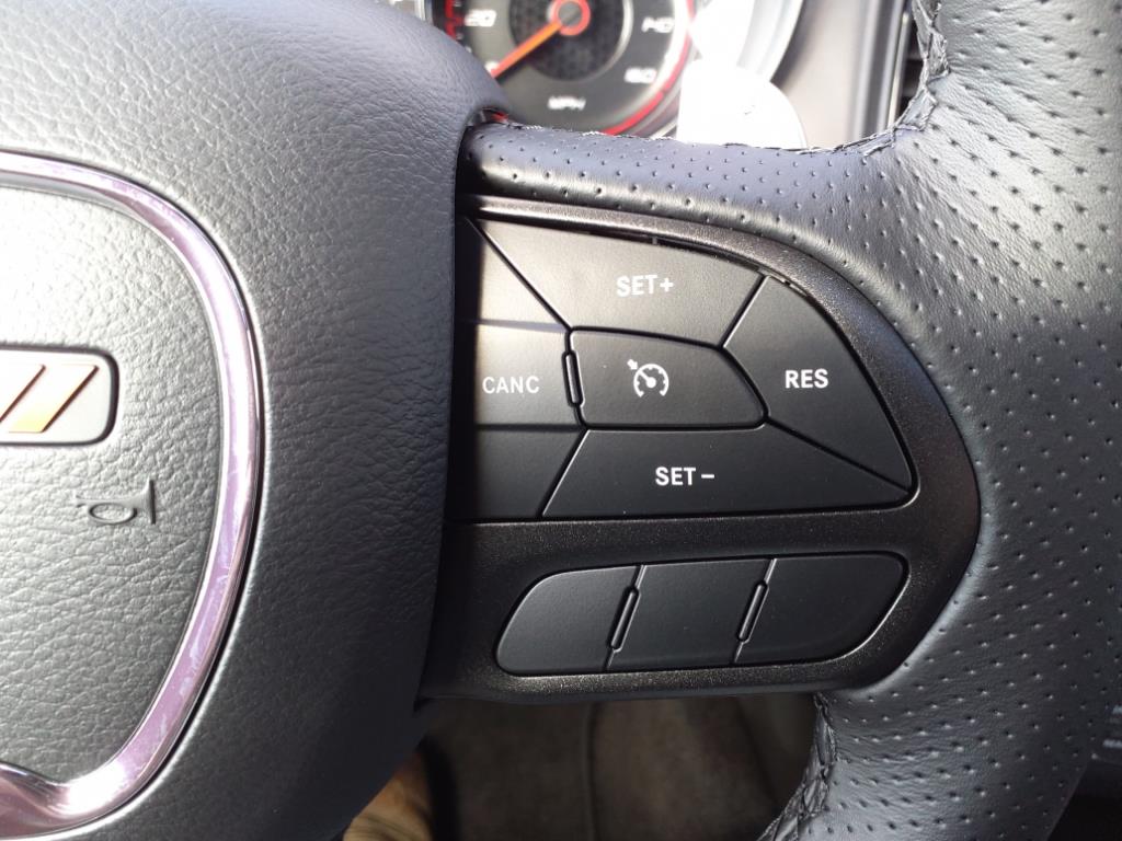 Vehicle image 16 of 32