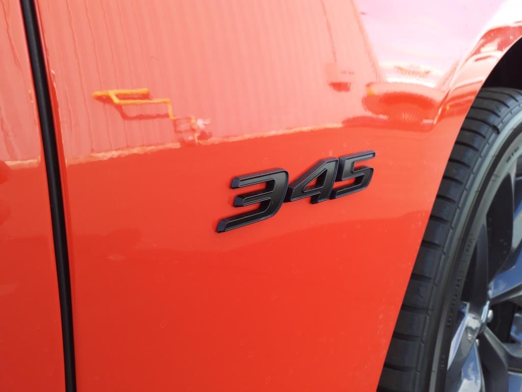 Vehicle image 31 of 32