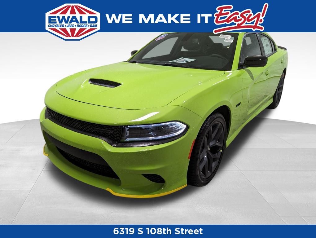 Vehicle image 2 of 28