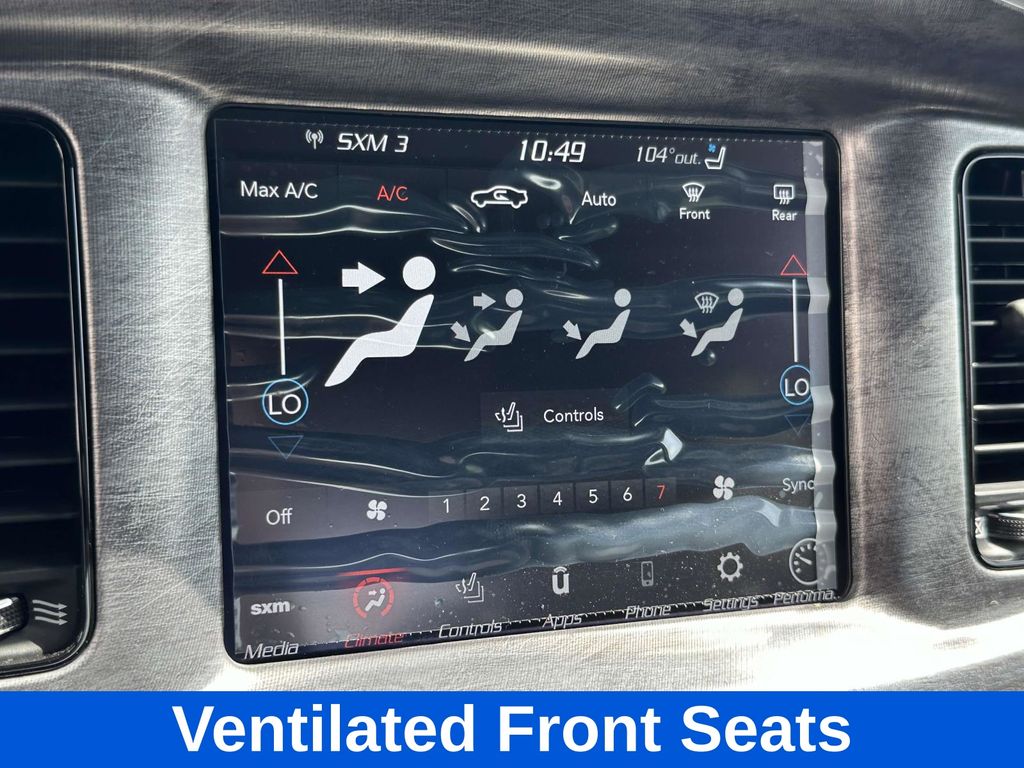 Vehicle image 10 of 18