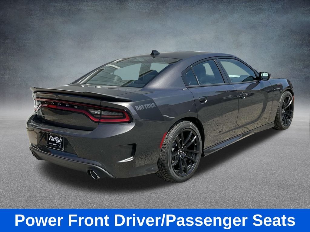 Vehicle image 4 of 18
