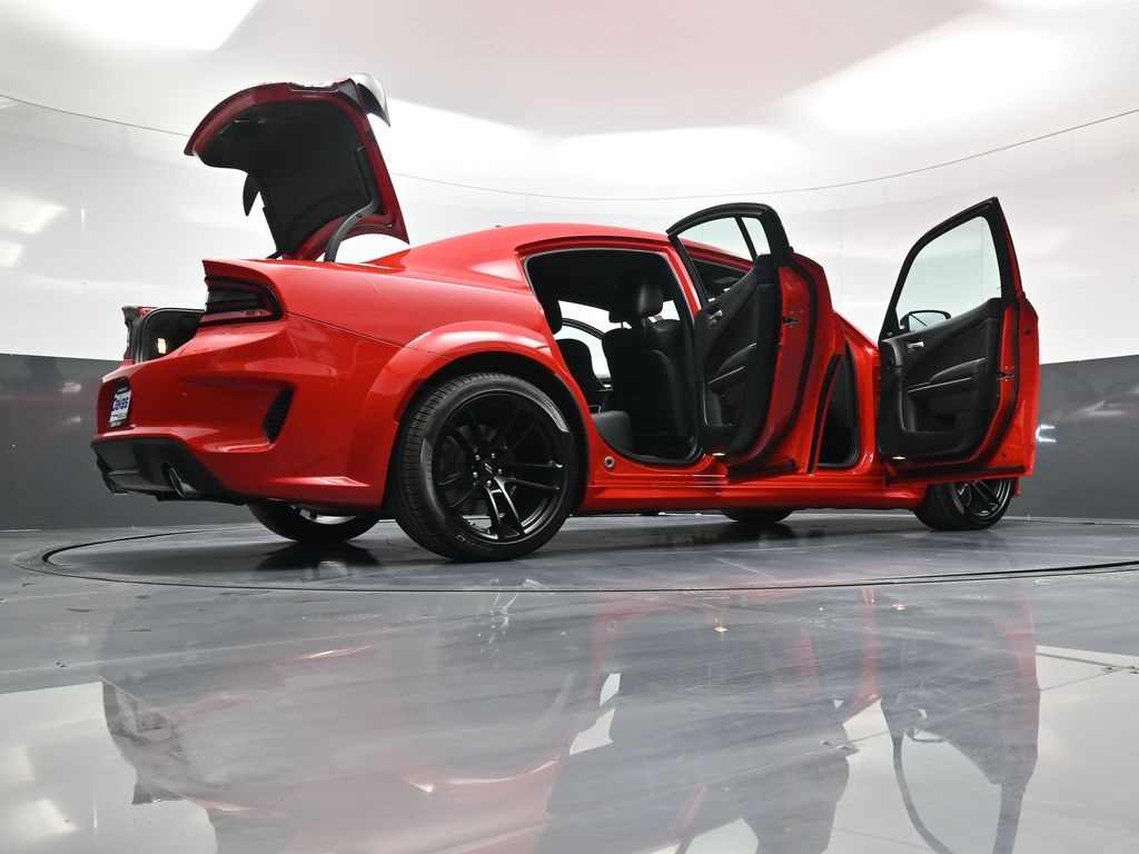 Vehicle image 27 of 60