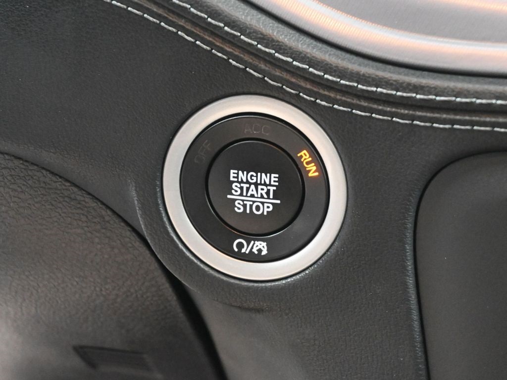 Vehicle image 45 of 60