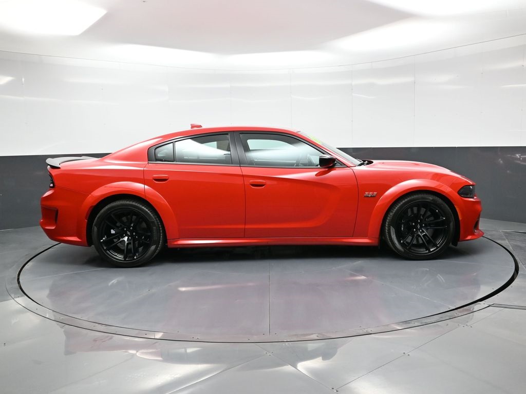 Vehicle image 10 of 60